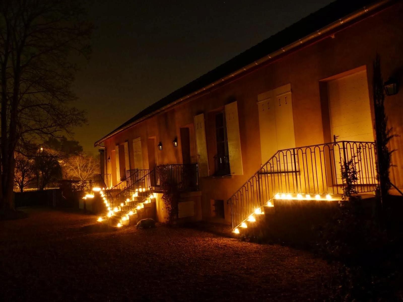 Les Communs Du Manoir Apartment Écully Cameră foto