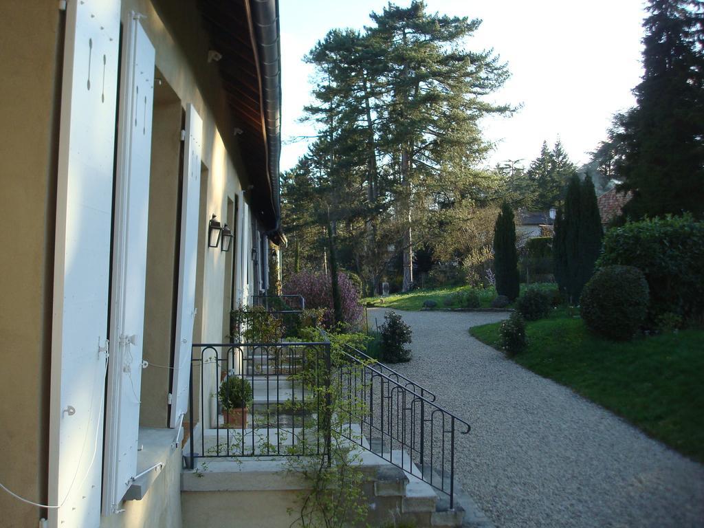 Les Communs Du Manoir Apartment Écully Cameră foto