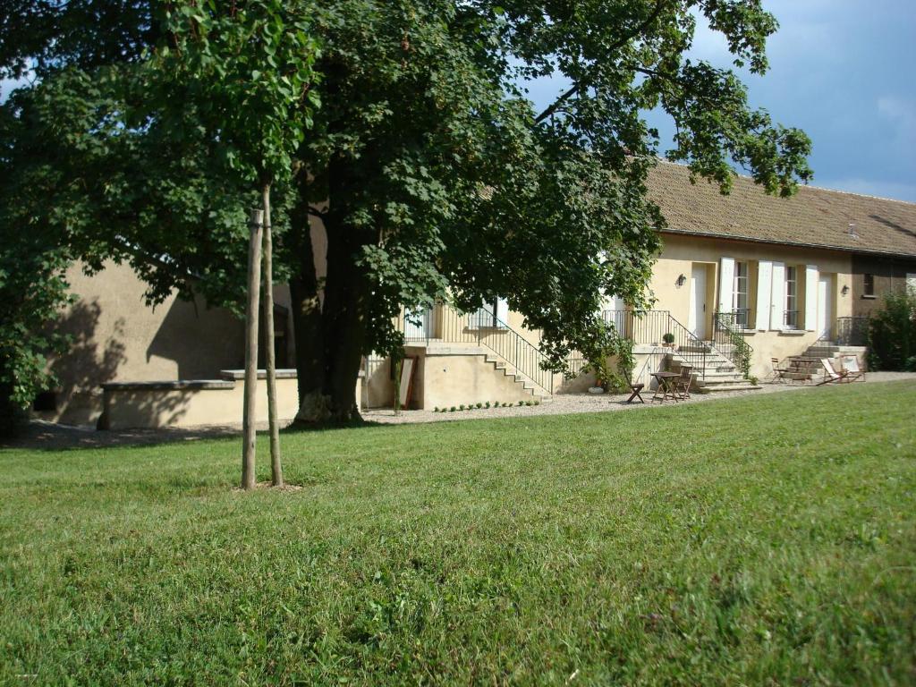 Les Communs Du Manoir Apartment Écully Exterior foto
