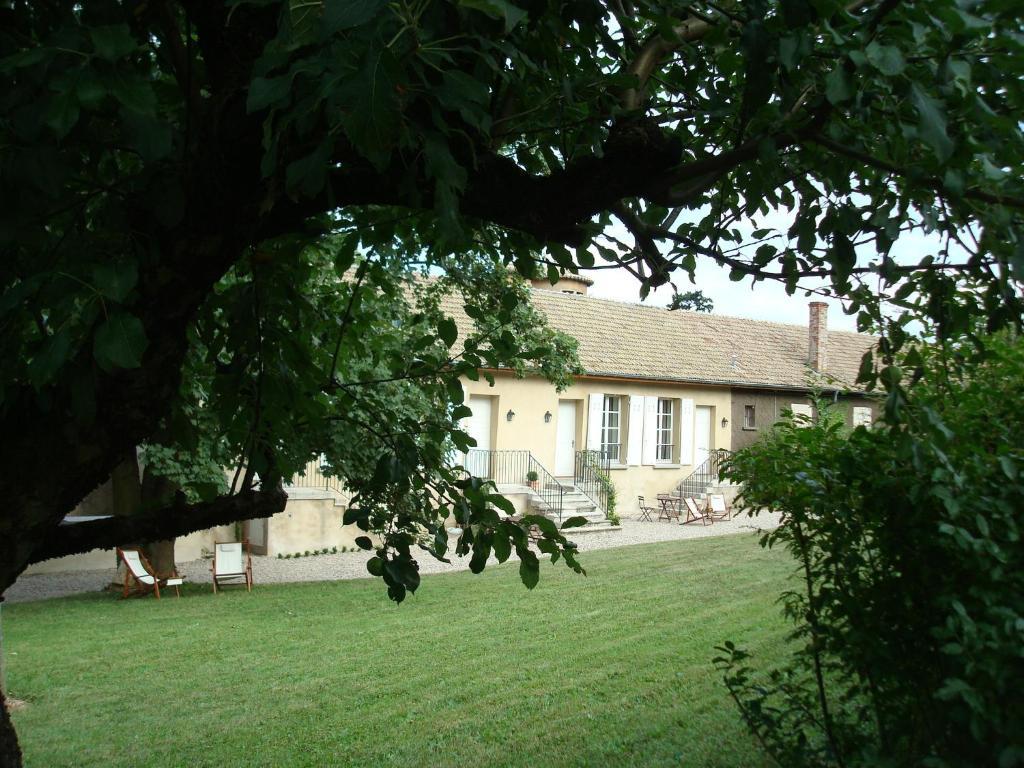 Les Communs Du Manoir Apartment Écully Exterior foto