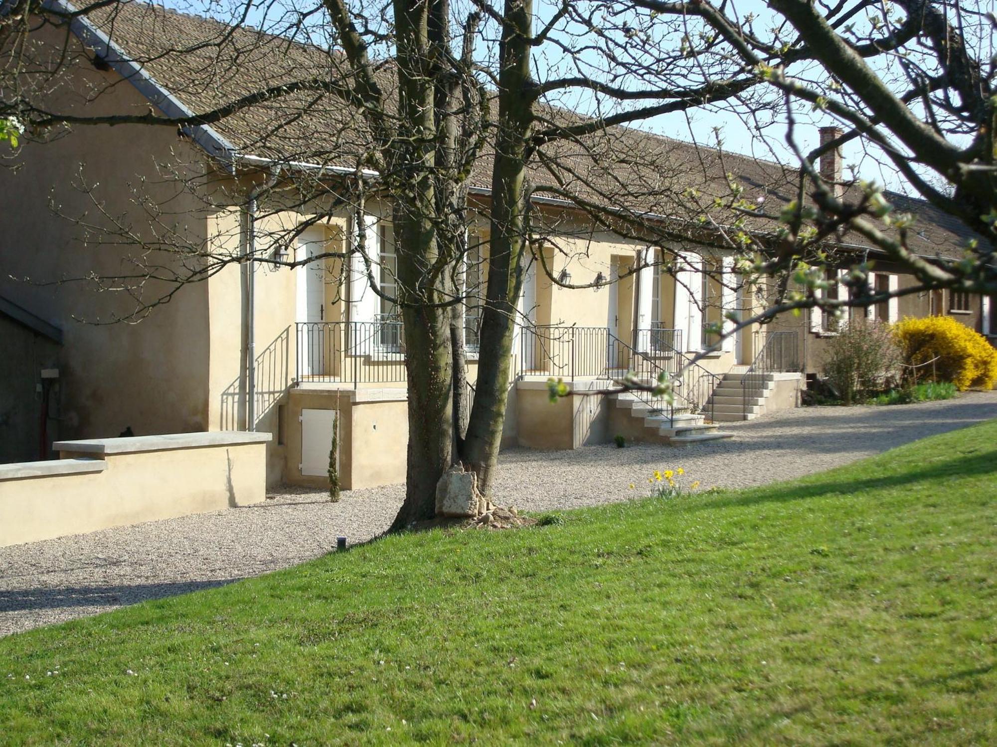 Les Communs Du Manoir Apartment Écully Exterior foto
